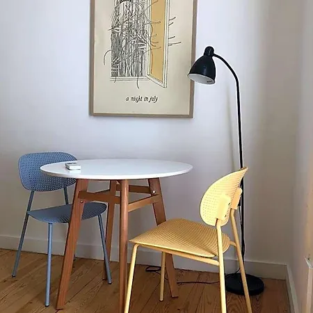 Hostel Living Lounge