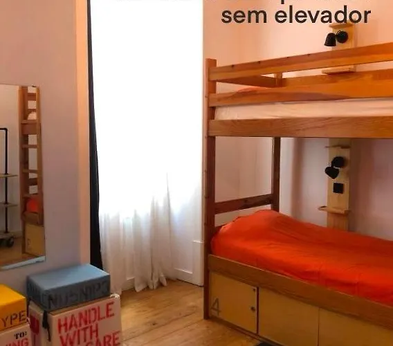 Living Lounge 호스텔