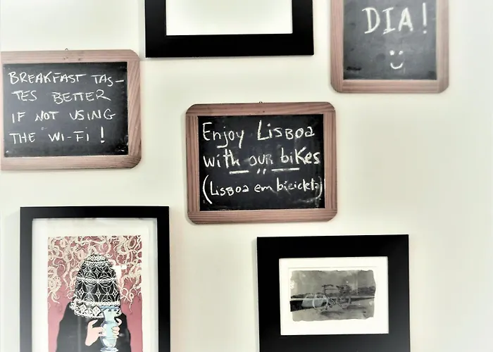 Hostel Living Lounge